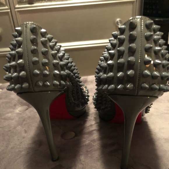 Christian Louboutin Pigalle Plato Spikes - Picture 3 of 6